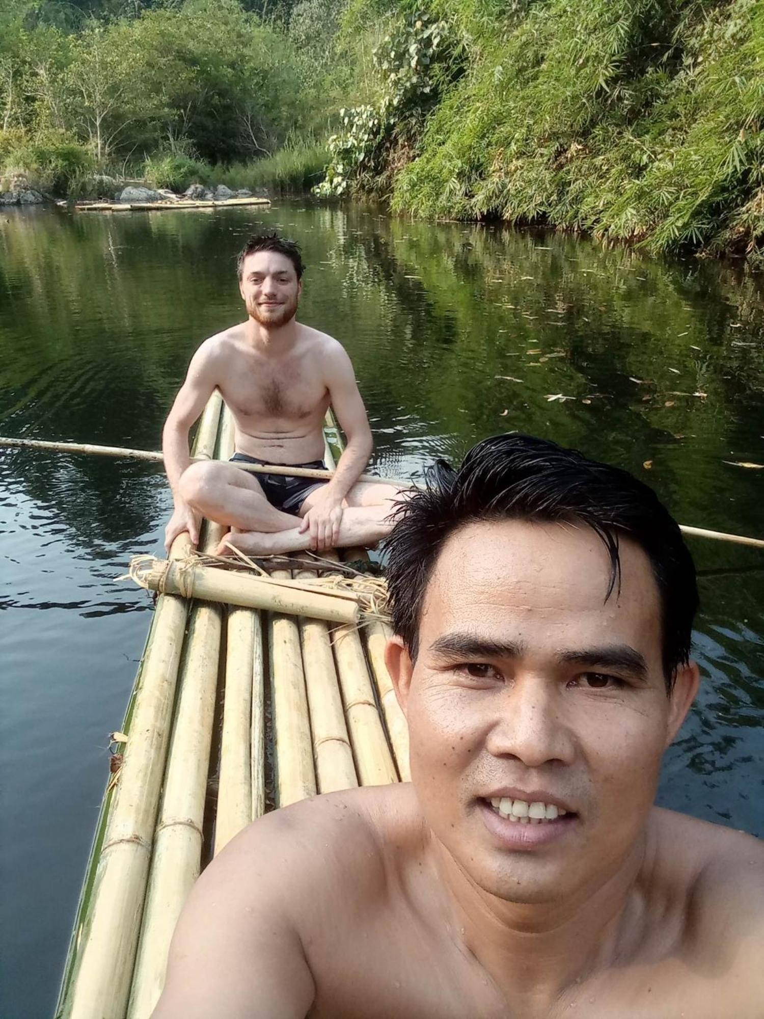 Bee Bee'S Chalets Home Stay And Trekking Banlung Eksteriør bilde
